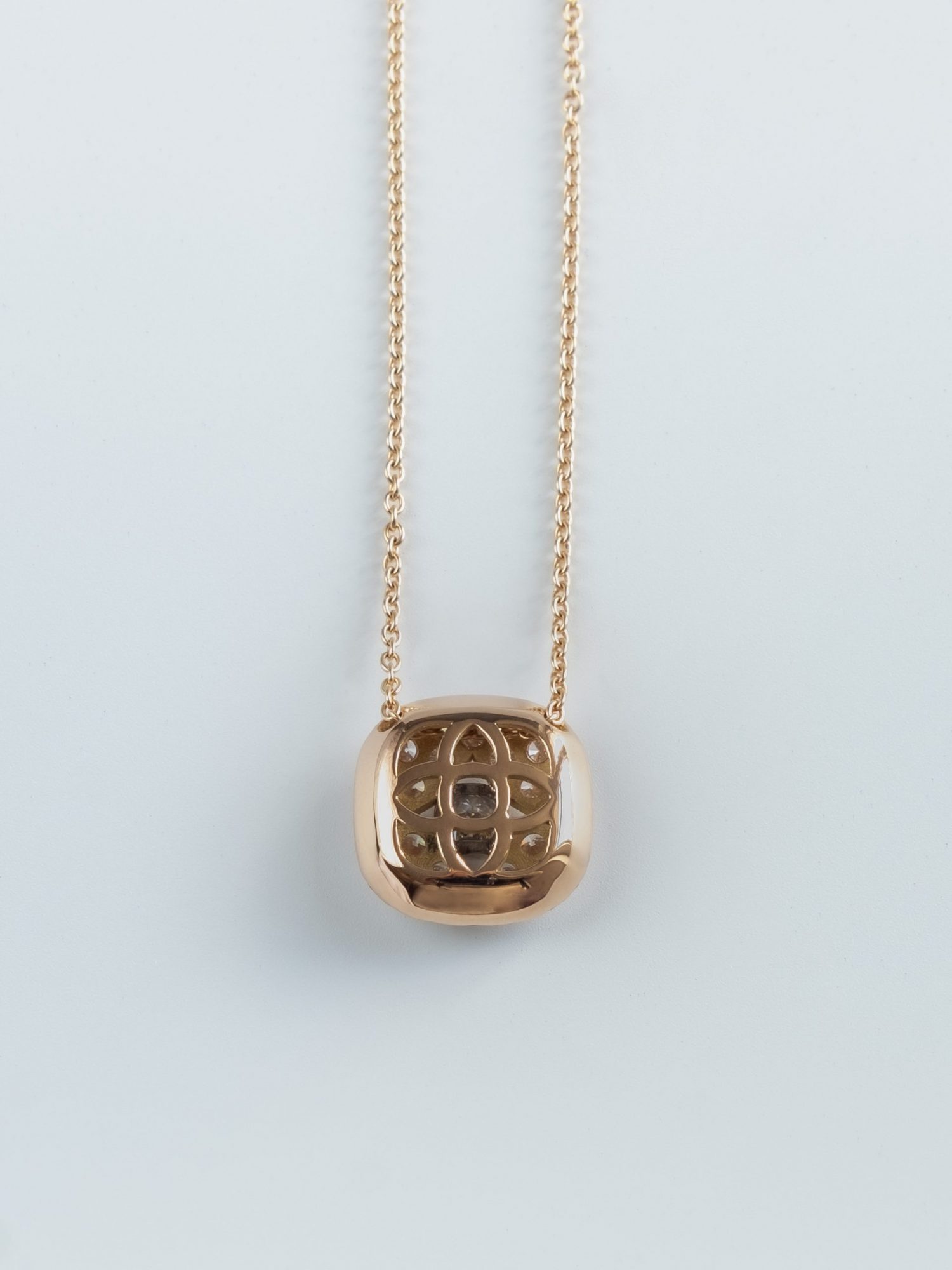 Collier Pillow Talk – Image 4